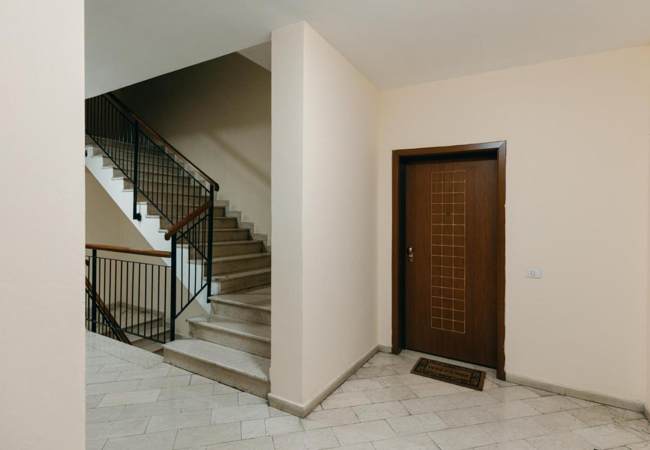 Rs Place 1-Bedroom Apartment Tirana Eksteriør billede