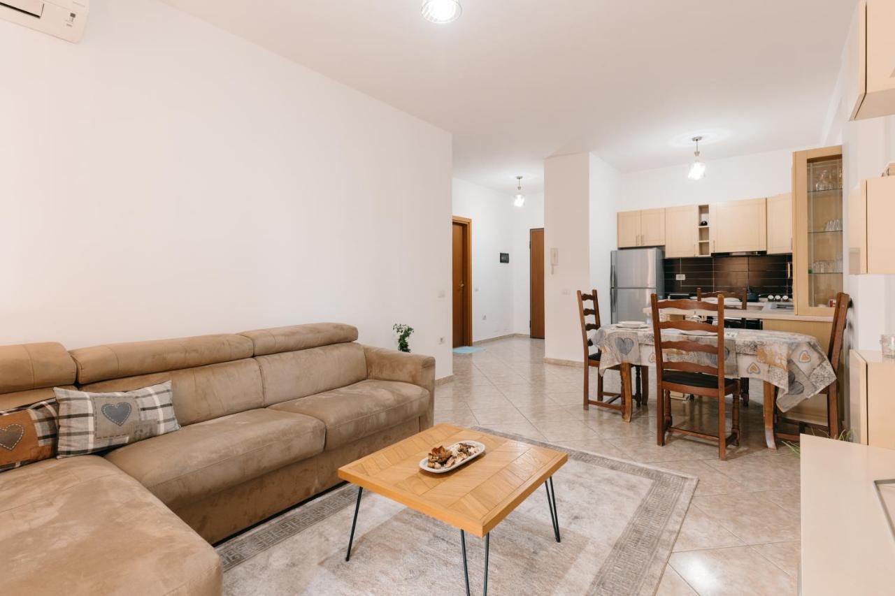 Rs Place 1-Bedroom Apartment Tirana Eksteriør billede